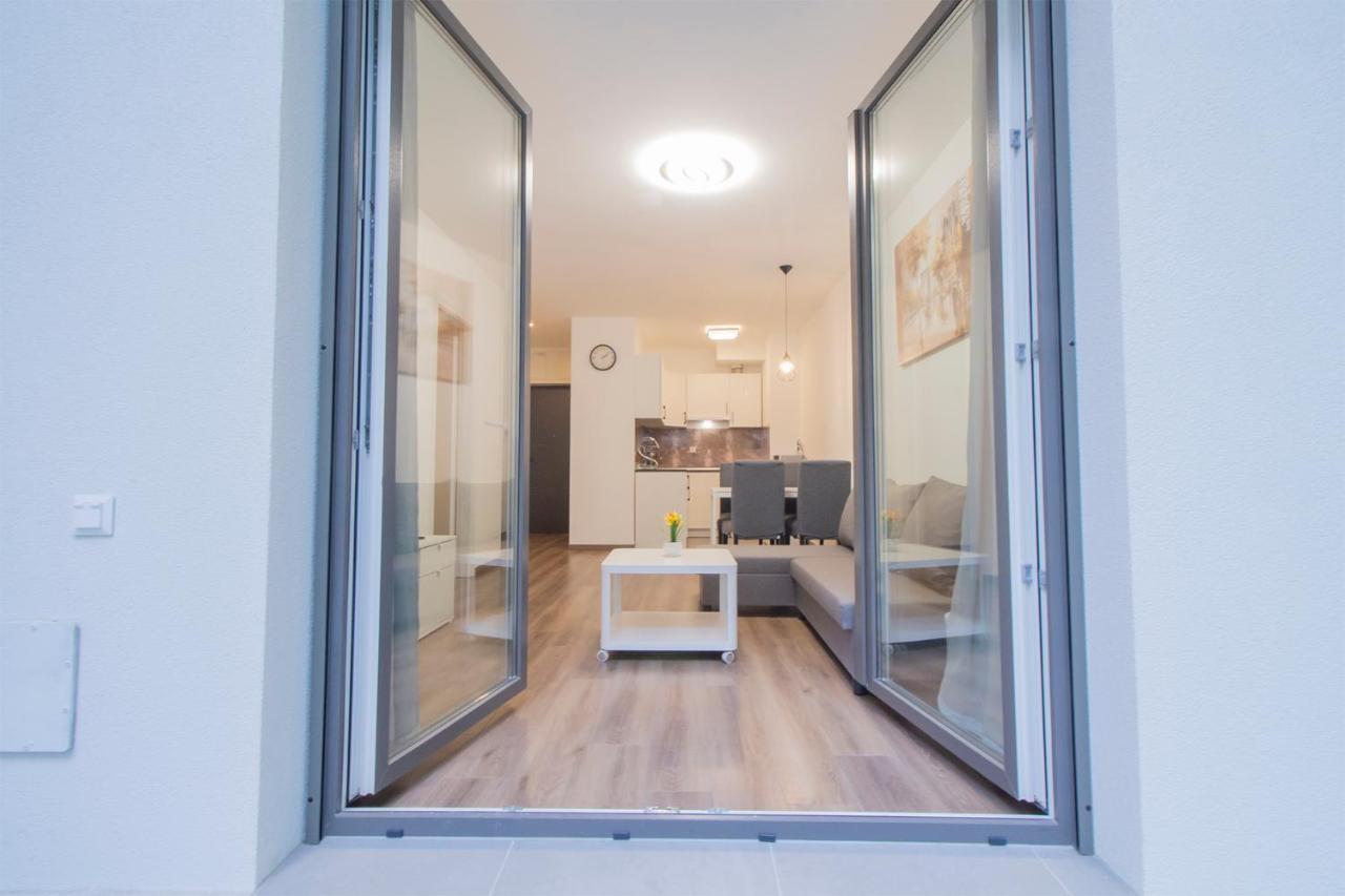 Corvin Modern Suite บูดาเปสต์ ภายนอก รูปภาพ